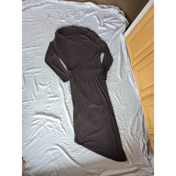 REISS Fleur Off The Shoulder Ruched Jersey Midi Dress Brown Long Sleeve Sz Large - Picture 6 of 15